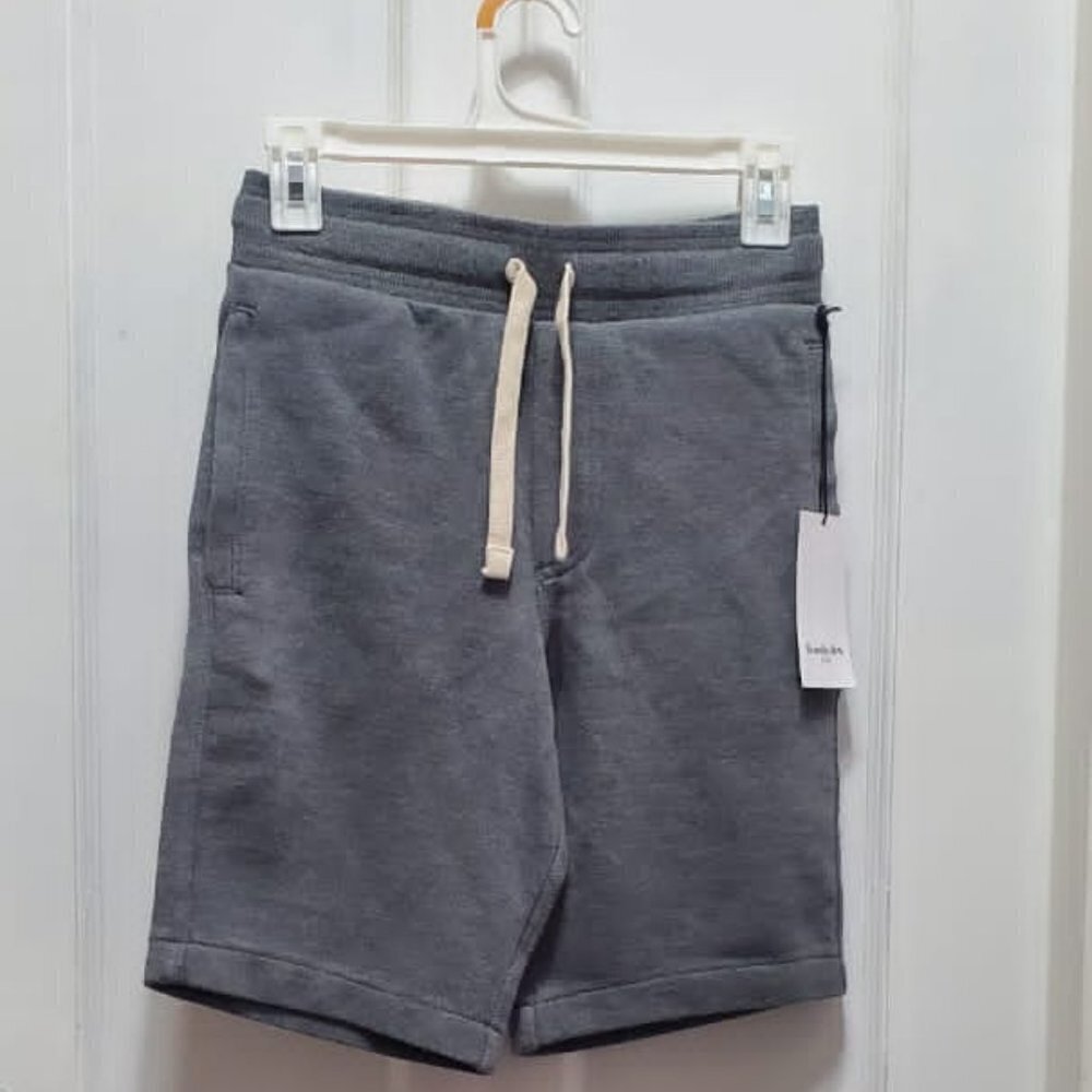💃Sweat Solid Gray Color Short Loose Sports Pant Solid Male Fashion. 🌴